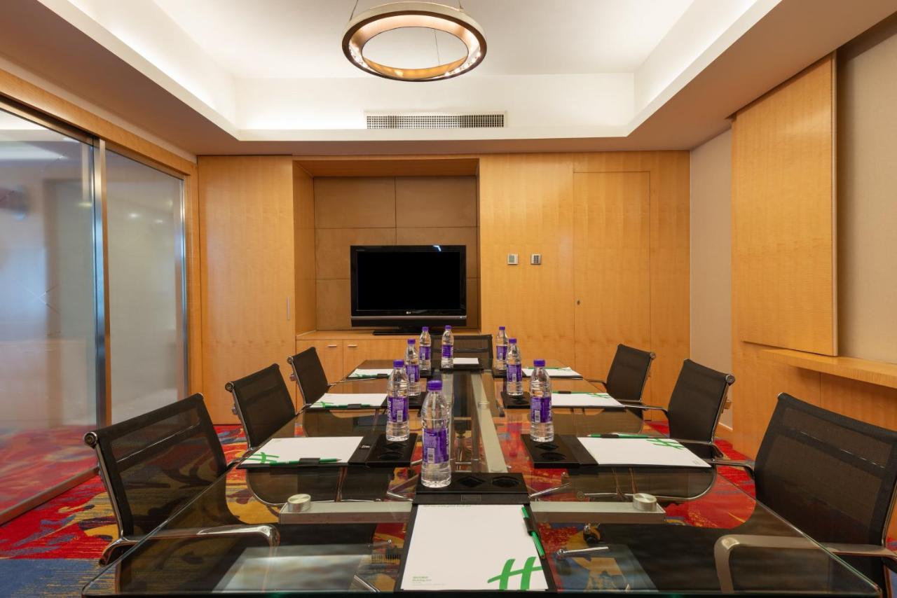 Holiday Inn Binhai Тяньцзинь Экстерьер фото