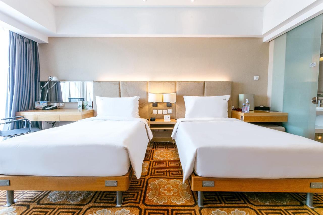 Holiday Inn Binhai Тяньцзинь Экстерьер фото
